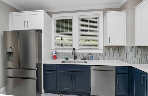 Earlewood House | The River House | 3BR Near Downtown