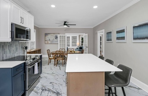 Earlewood House | The River House | 3BR Near Downtown