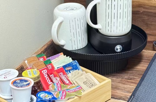 Monroe Apartment | The River House Apartment