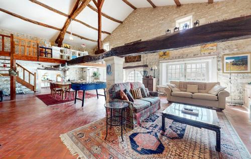 Saint-Simon House | The River House