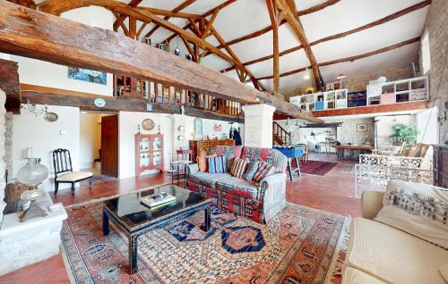 Saint-Simon House | The River House