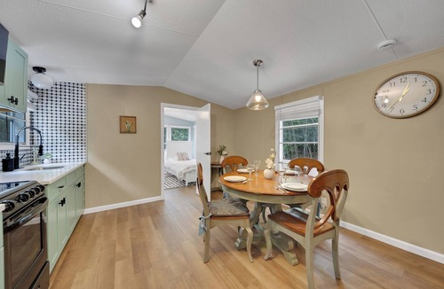 Liberty House | The River House - Sauna & Hot Tub