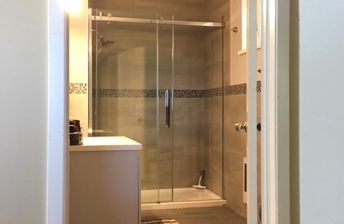Westmeath House | The River House Suite - waterfront walkout