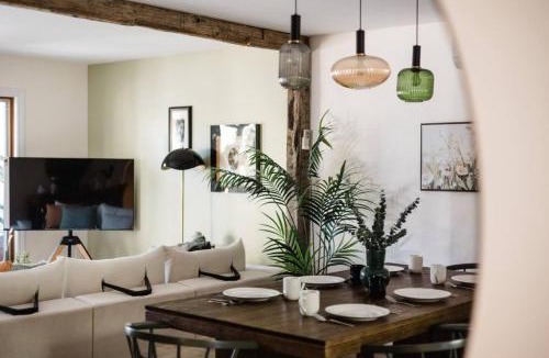 Bracebridge House | The River Nest