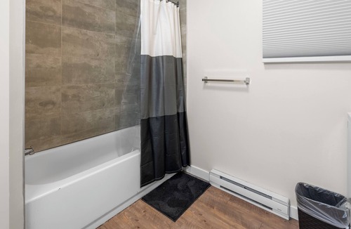 Downtown Gatineau Apartment | The River Nest