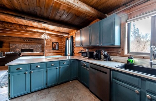 Superior Cabin | The River Runs Through It Ranch