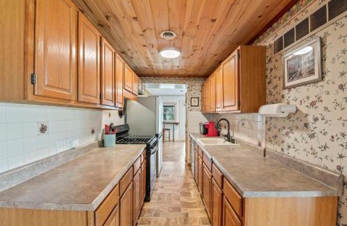 St. Charles House | The River Stables in St. Charles, MO