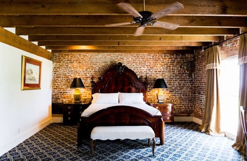 Natchez Hotel | The River Walk Inn - Room 801