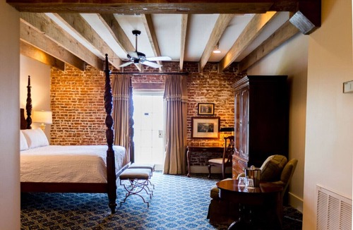 Natchez Hotel | The River Walk Inn - Room 802
