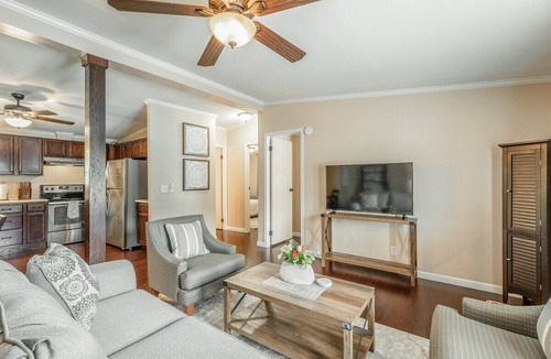 Chattanooga House | The Riverhouse | On The Water | Large Deck Space!