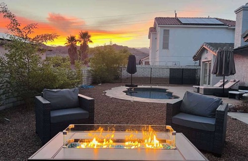 Laughlin House | The River’s Ace a Luxury River & Lake Pool Oasis