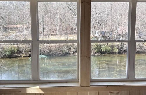 Blue Ridge Cabin | The Riverside Cabin!