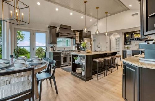 North East House | The Riverside Couples Retreat