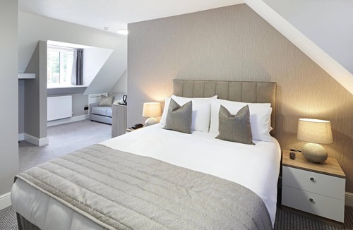 Harnham Hotel | The Riverside