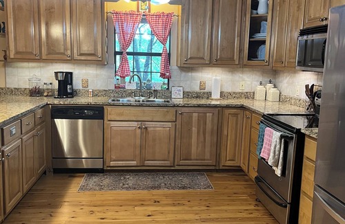 Red Level House | The Riverside Retreat