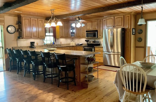 Red Level House | The Riverside Retreat