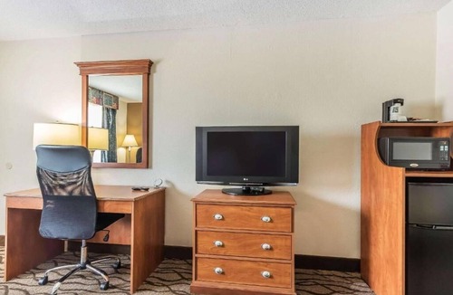 Charleston Hotel | The Riverstone Hotel Charleston-Sikeston