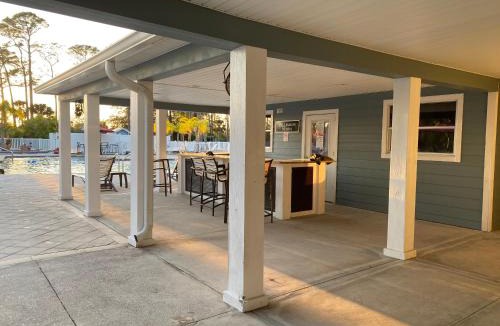 Venice House | The Riverview Cottage