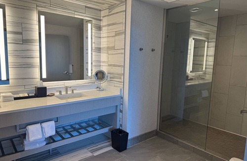 Cape Girardeau Hotel | The Riverview