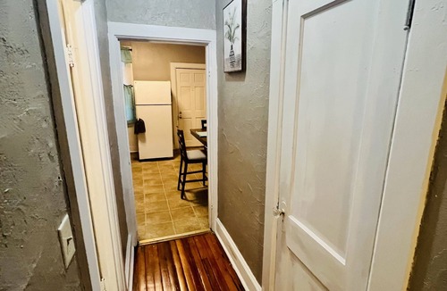 Albany Apartment | The Rizzy Apartment