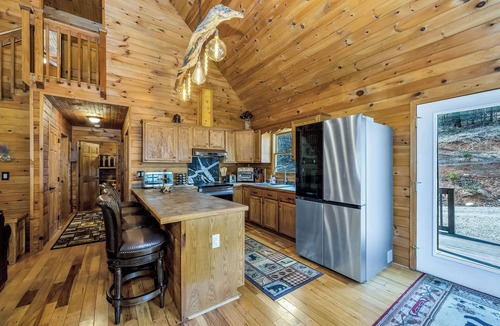 Hays Cabin | The Roaring River Cabin