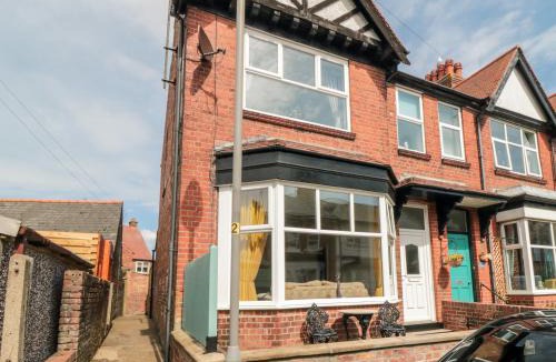 Muston House | The Robins