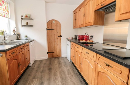 Muston Cottage | The Robins