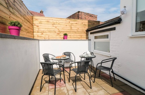 Muston Cottage | The Robins