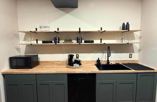 Robinson House | The Robinson Roost