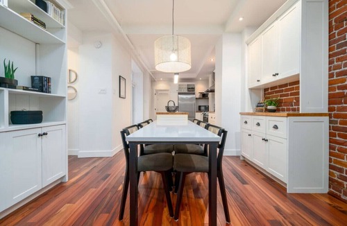 Saint-Roch Apartment | The Rock and Red Luxury Condo/Downtown Quebec city
