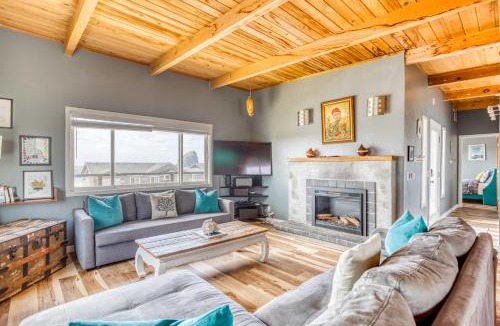 Kiwanda Shores House | The Rock Inn Yacht - Meredith Lodging