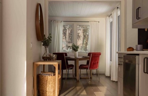 Port Sydney Cottage | The Rock Lodge, At Mary Lake (+ Hot Tub)