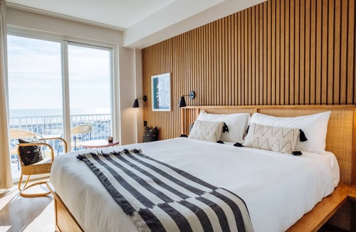 Queens Hotel | The Rockaway Hotel