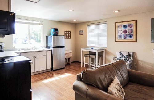 Clallam Bay Cottage | The Rockfish unit 1