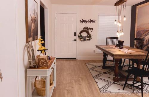 Mesquite House | The Rodeo House - Near Rodeo Arena
