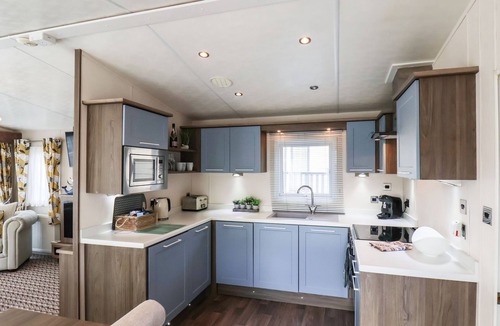 Cayton Bay Cottage | THE RODLEY PINES, pet friendly, country holiday cottage in Cayton