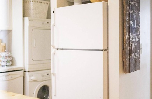 Historic District Apartment | The Rodney House