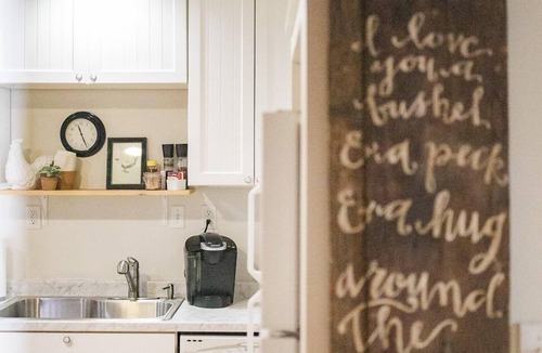 Historic District Apartment | The Rodney House