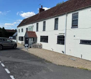 Alcester Hotel | The Roebuck Alcester