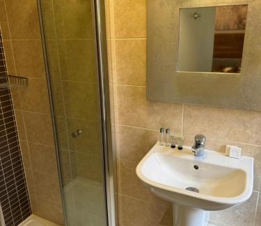 Alcester Hotel | The Roebuck Alcester