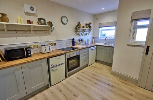 Hemingby Cottage | The Rookery Stables