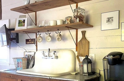 Burton House | THE ROOST - A garden cottage retreat