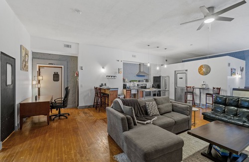 Mechanicville House | The "Roost." A Large 2 Bedroom - Diner Themed Stay