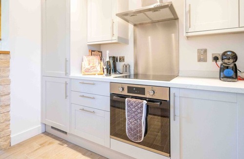 Thurlby House | The Roost: a riverside retreat