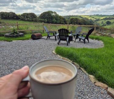 Totnes Cabin | The Roost at Broadgates