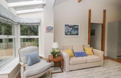 Alresford House | The Roost