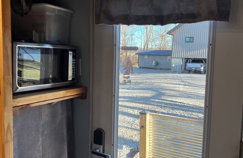 Keosauqua Cabin | The Roost Tiny Home -Cozy and Quiet 4 Season