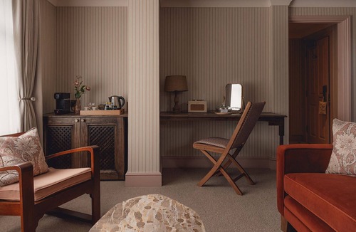 Emsworth Hotel | The Ropemaker