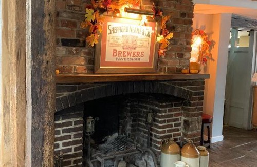 Elham Bed & Breakfast | The Rose and Crown