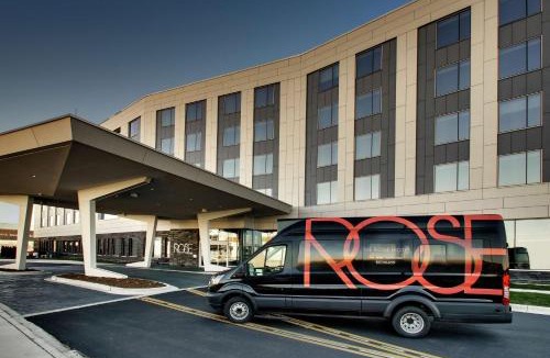 Rosemont Hotel | The Rose Chicago, Tapestry Collection By Hilton